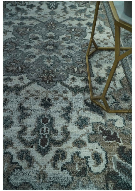 Gray and Ivory Traditional Heriz Hand Knotted 5x8 wool area rug