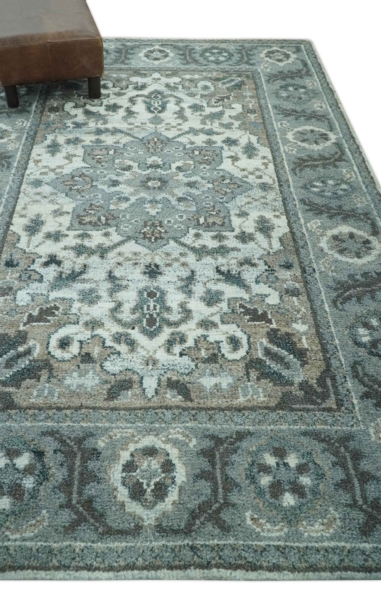 Gray and Ivory Traditional Heriz Hand Knotted 5x8 wool area rug