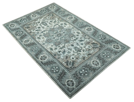 Gray and Ivory Traditional Heriz Hand Knotted 5x8 wool area rug