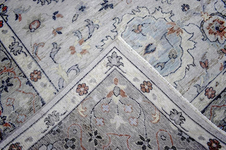 Hand Knotted Distressed Traditional 8x10 Ivory and Silver Wool Area Rug