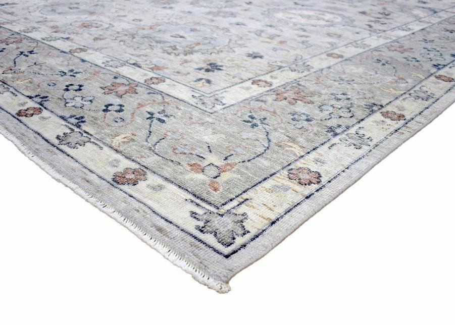 Hand Knotted Distressed Traditional 8x10 Ivory and Silver Wool Area Rug