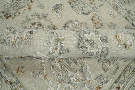 Hand Tufted Beige and Silver Wool Textured Loop 5x8 Area Rug