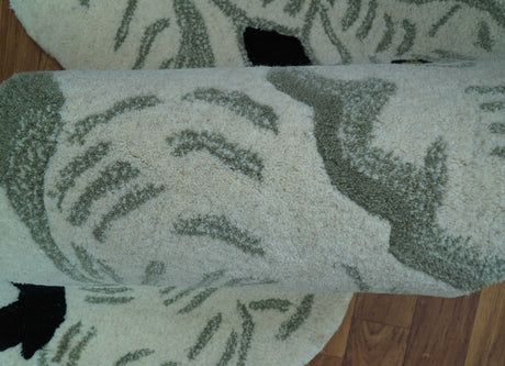 Hand Tufted White Animal Elephant 2x3 Wool Area Rug-Parc Decor