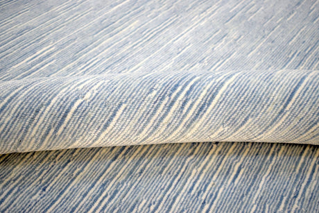 Hand Woven Modern Solid Silver Wool 5x8 Area Rug