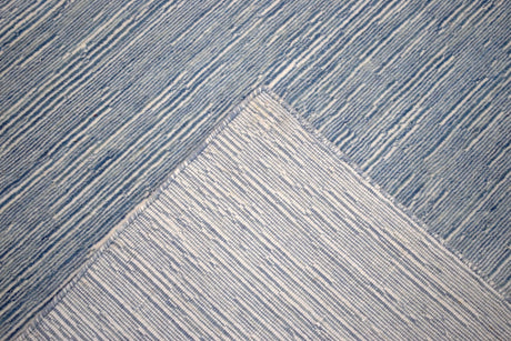 Hand Woven Modern Solid Silver Wool 5x8 Area Rug
