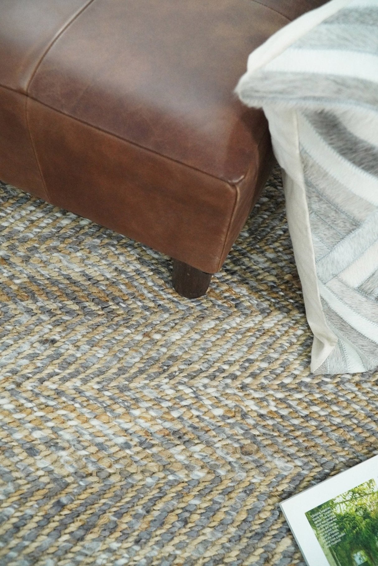 Hand Woven Natural Fiber Jute and Wool Silver and Brown Rug