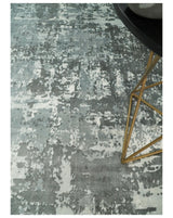Handmade 8x10 Ivory, gray and Charcoal Blended Wool and Bamboo Silk Area Rug