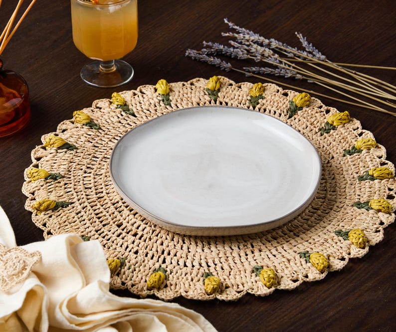 Handmade Tulip Placemat – Raffia Crochet Floral Table Mat – Spring & Easter Table Decor – Artisan Tableware – Boho Dining Accent-table tops-Parc Decor