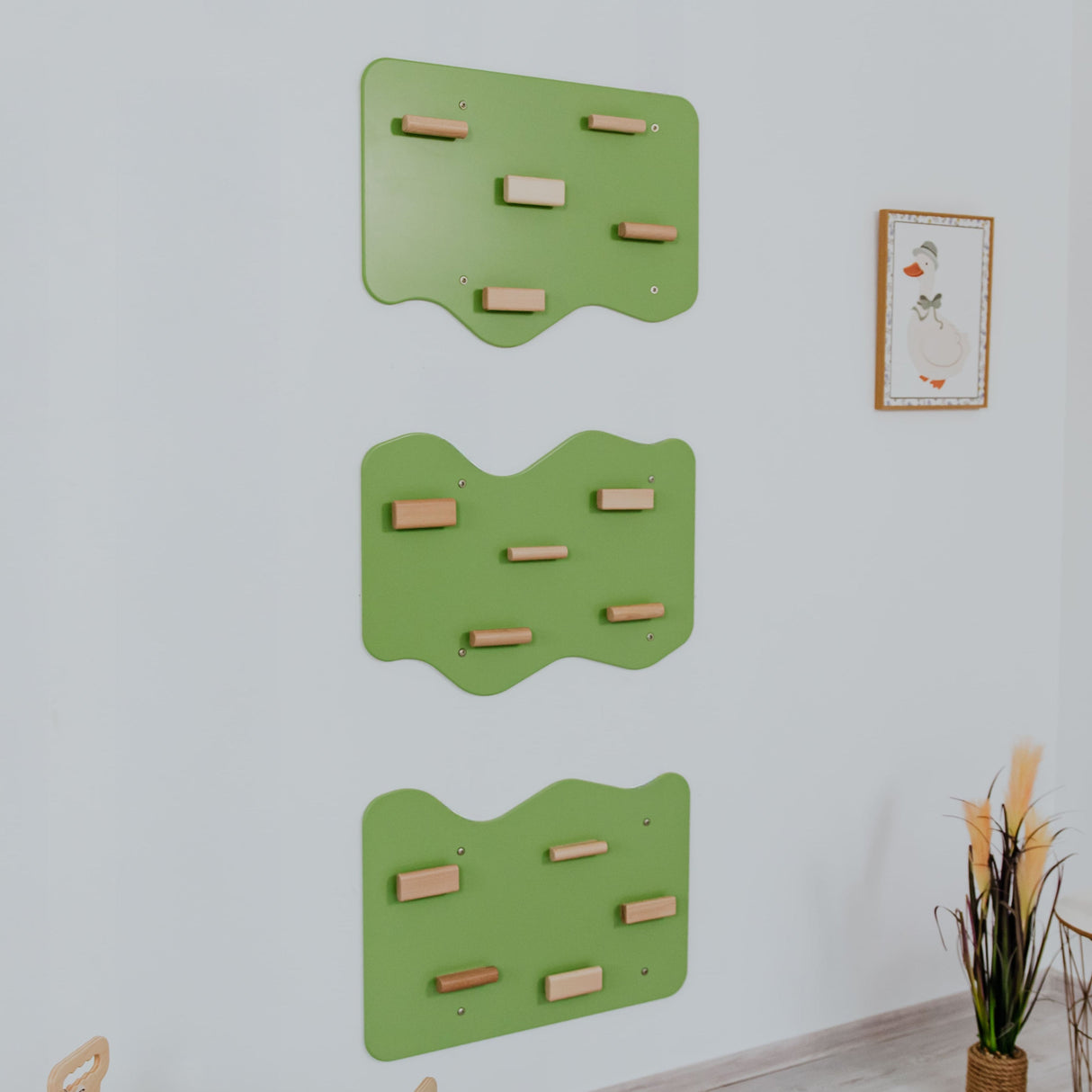 Indoor Rock Wall with Cloud-Shaped Panels & Wooden Climbing Holds for Kids 3-10-Climbing Set-Parc Decor