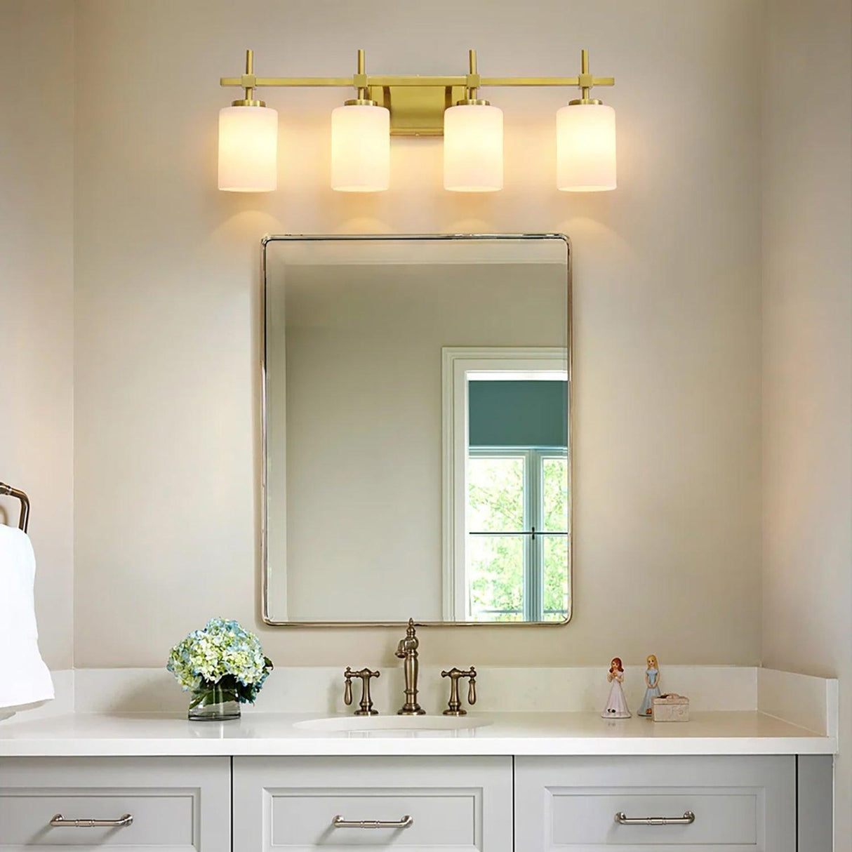 Jasper Gold Modern Frosted Glass 4-Light Bathroom Vanity Light-壁灯-Parc Decor