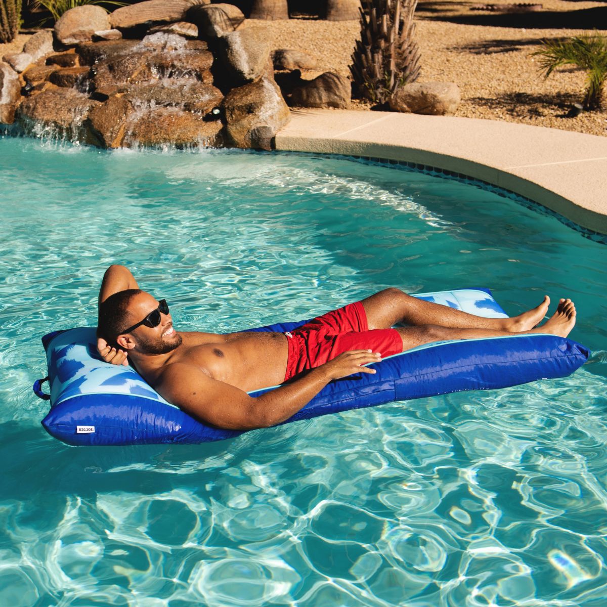 Kona-pool float-Parc Decor