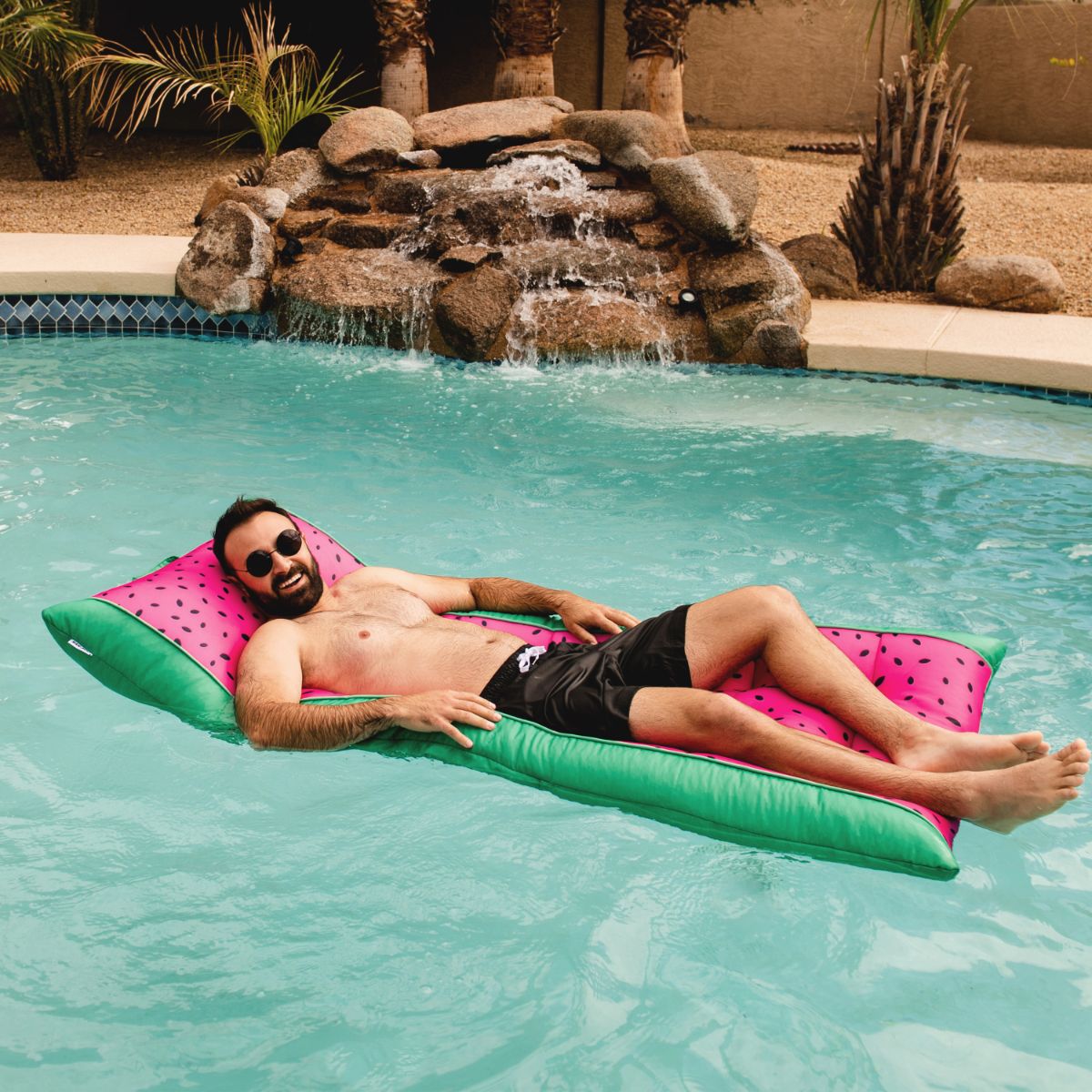 Kona-pool float-Parc Decor
