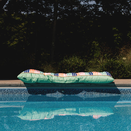 Kona-pool float-Parc Decor