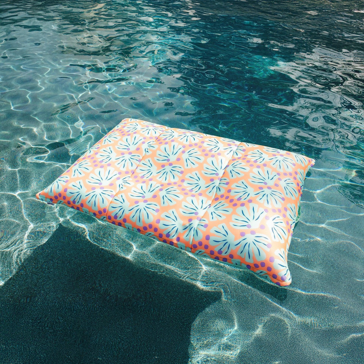 Lagoon Lounger