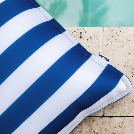Lagoon Lounger