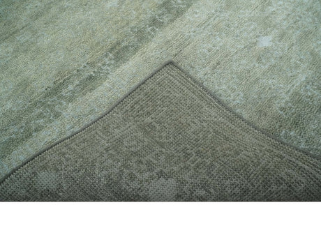 Light Green and Silver Traditional Large design 5x8 Hand Knotted wool and Art Silk Area Rug