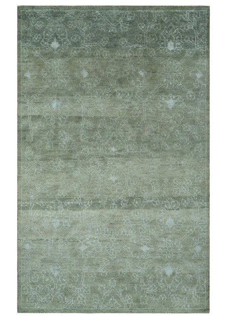 Light Green and Silver Traditional Large design 5x8 Hand Knotted wool and Art Silk Area Rug