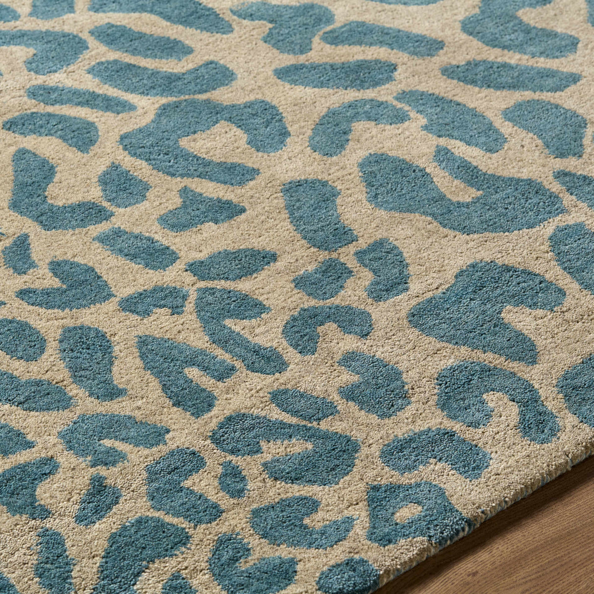 Lockbourne Leopard Print Area Rug-Rugs-Parc Decor