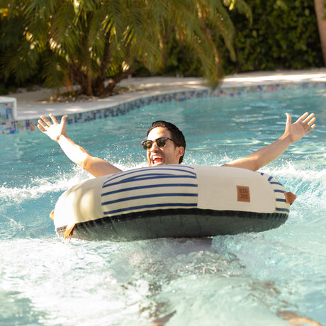 Lux Inflatable Ring-pool float-Parc Decor