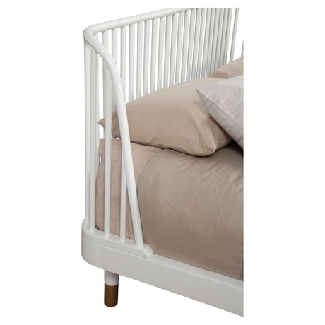 Madelyn Slat Back Platform Bed-Beds-Parc Decor