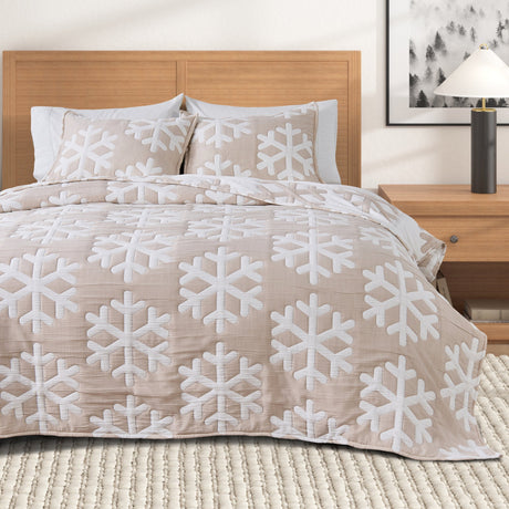 Matelassé Snowflake Quilt Set - Nino Collection