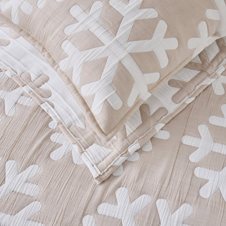 Matelassé Snowflake Quilt Set - Nino Collection