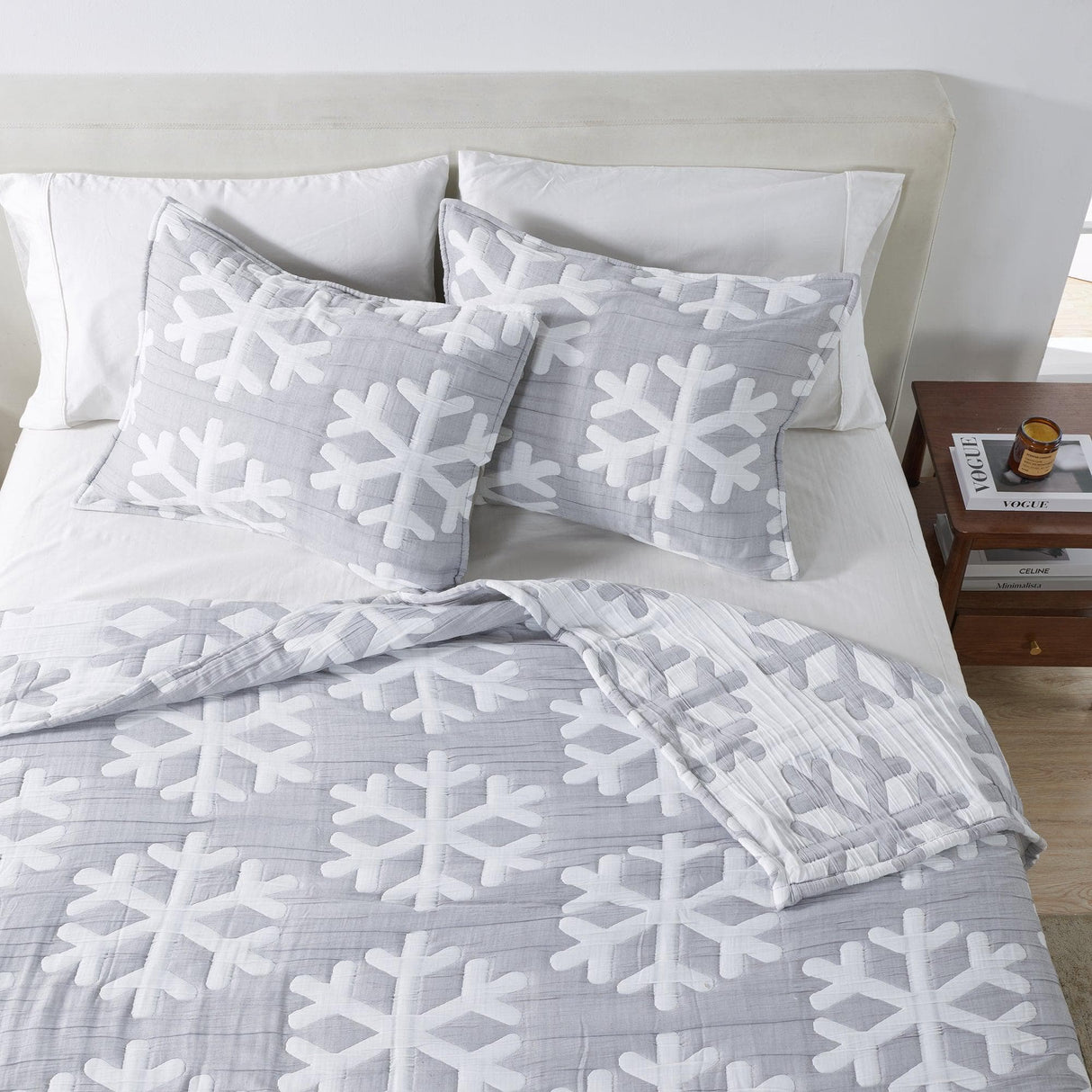 Matelassé Snowflake Quilt Set - Nino Collection-Quilts & Comforters-Parc Decor
