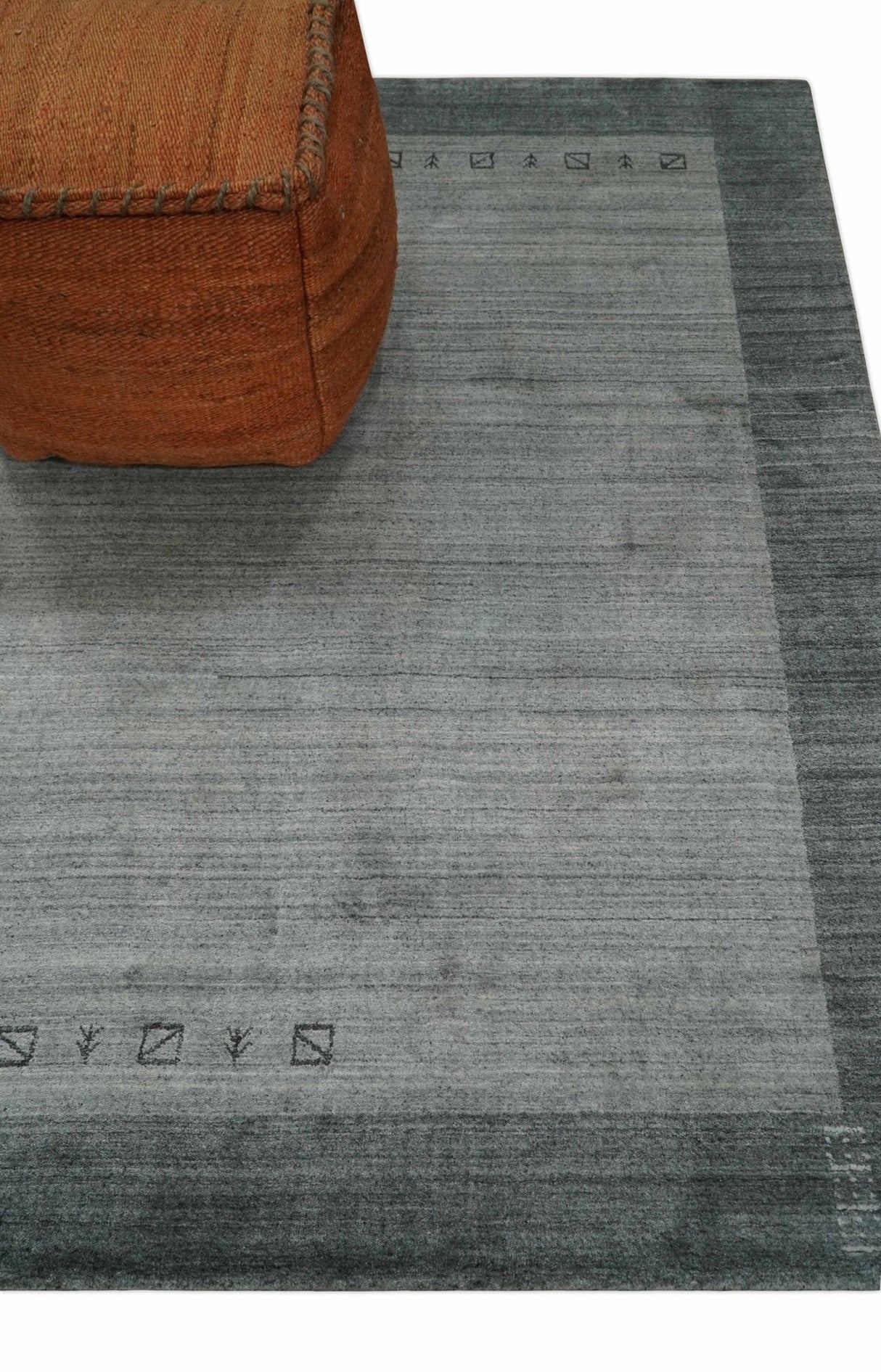 Modern 5x6.5 Gray and Silver Blended Wool Hand Woven Area Rug