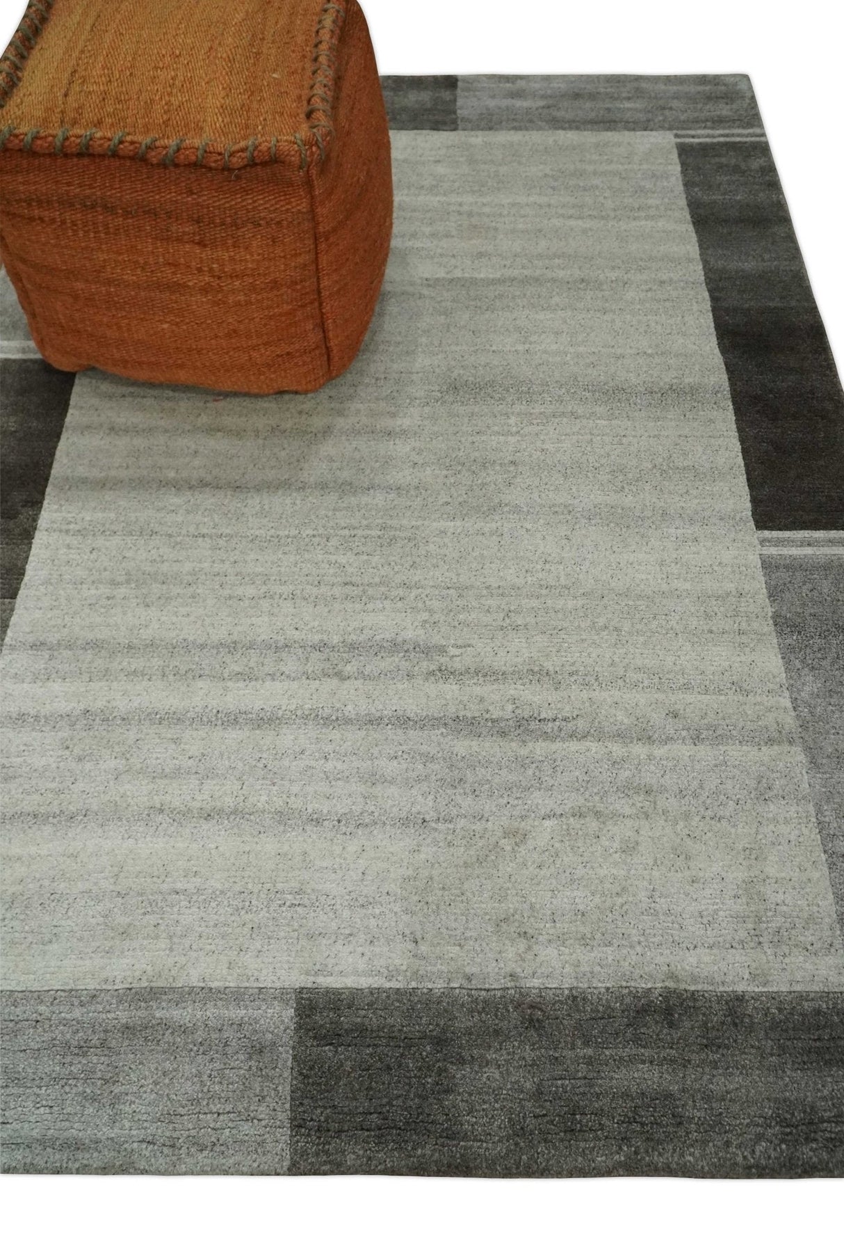 Modern 6x8 Ivory and Silver Wool Hand Woven Area Rug