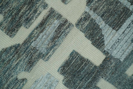 Modern abstract Carved Texture Green, Ivory and Silver 5x8 Hand Knotted Wool Area Rug