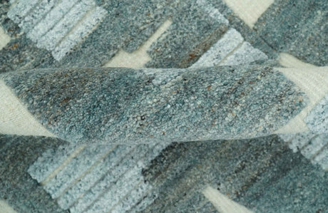 Modern abstract Carved Texture Green, Ivory and Silver 5x8 Hand Knotted Wool Area Rug