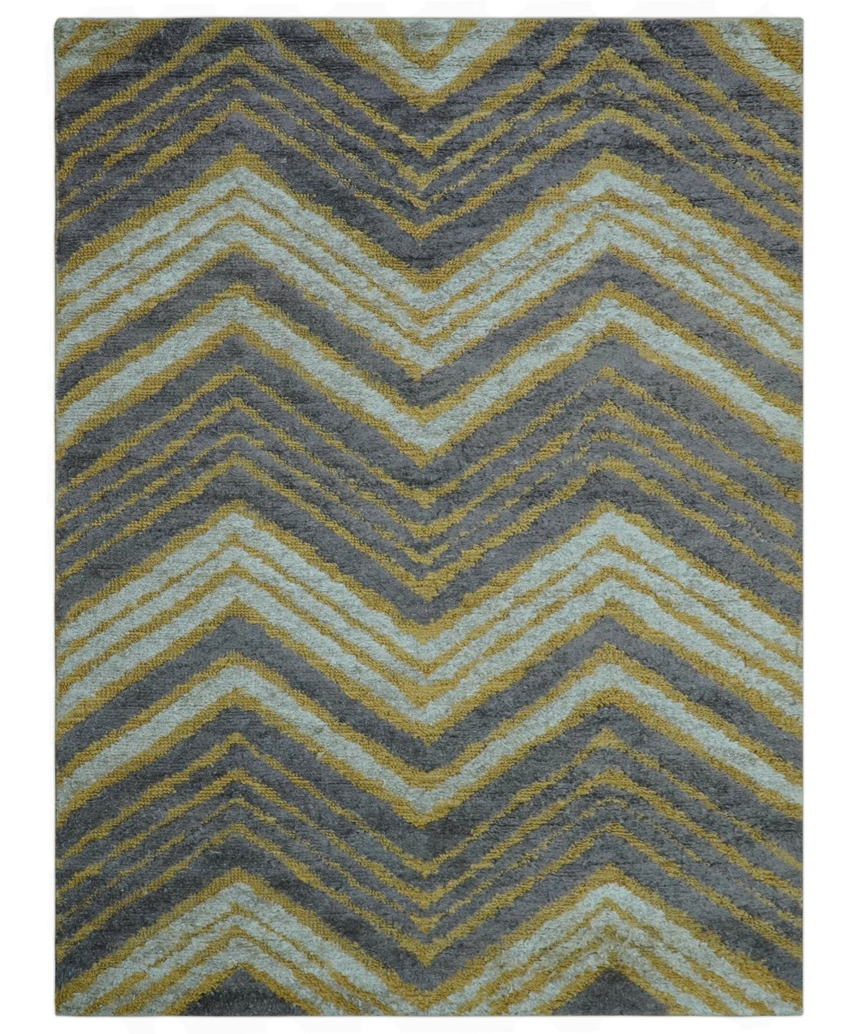 Modern Chevron Design Gold And Beige 5.6x8 Hand Knotted Bamboo Silk Area Rug