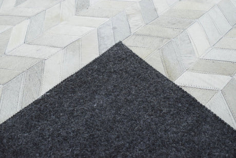 Modern Chevron Design Handmade Ivory and Silver Area Rug