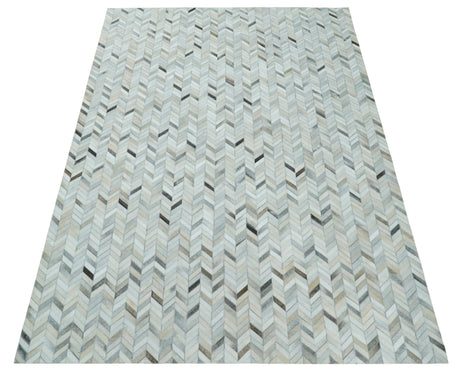 Modern Chevron Design Ivory and Silver Handmade Area Rug