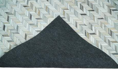 Modern Chevron Design Ivory and Silver Handmade Area Rug