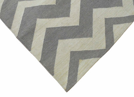 Modern Chevron Gray and Beige Dhurrie Wool Polyester 5x8 Rug