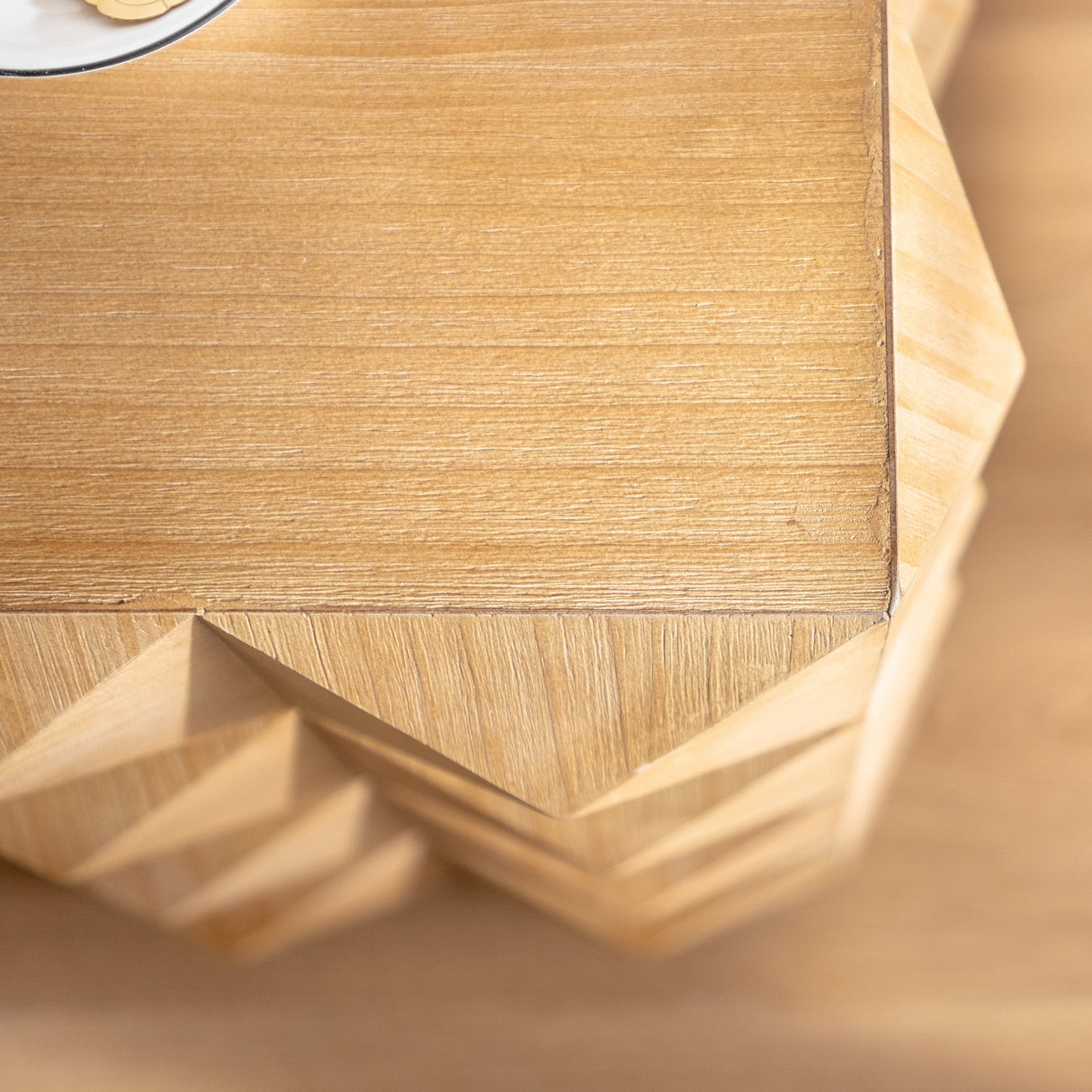 Modern Embossed Pattern Side Table-Living Room-Parc Decor