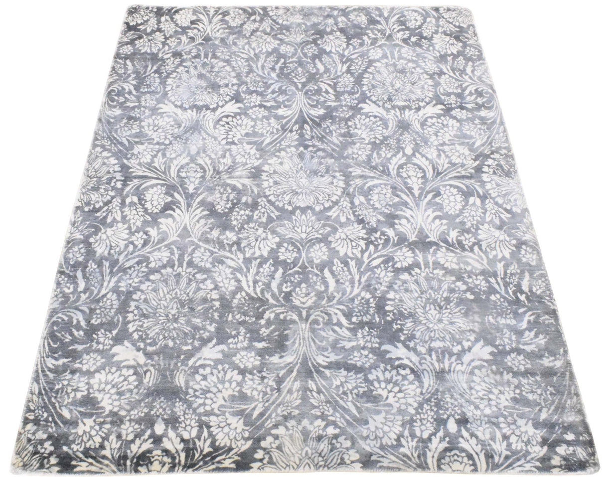 Modern Floral Silver And Ivory Hand Loom Viscose 5x8 Area Rug