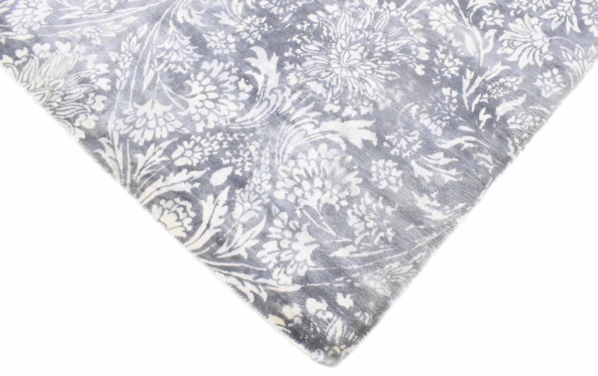 Modern Floral Silver And Ivory Hand Loom Viscose 5x8 Area Rug