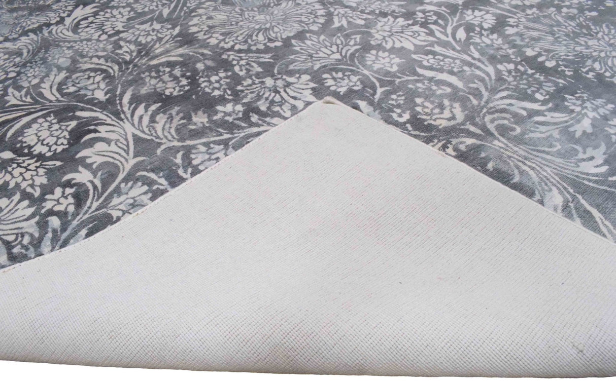Modern Floral Silver And Ivory Hand Loom Viscose 5x8 Area Rug