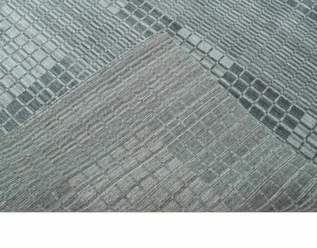 Modern Geometrical Hand Made 8x10 Charcoal, Gray and Silver Blended Wool Area Rug