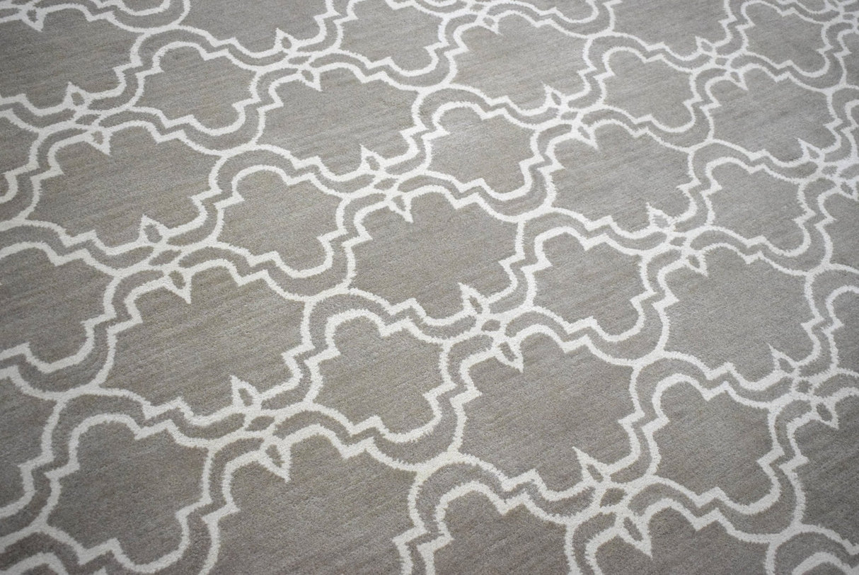 Modern Geometrical Hand Tufted Silver Wool 8x10 Area Rug