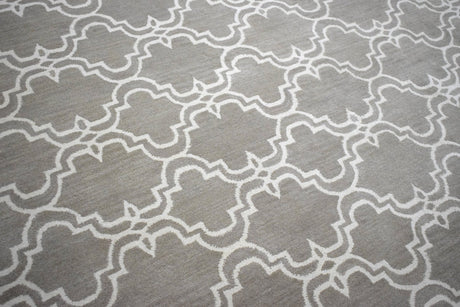 Modern Geometrical Hand Tufted Silver Wool 8x10 Area Rug
