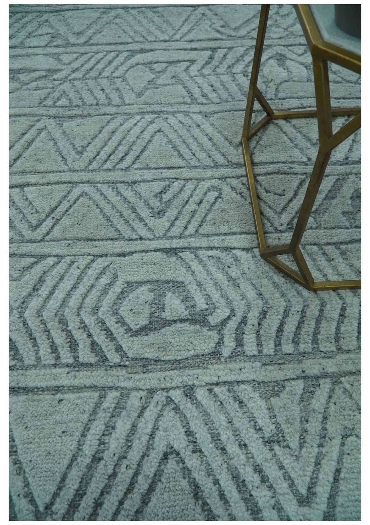 Modern Geometrical Silver and Gray Chevron Design Hand Carved wool Rug