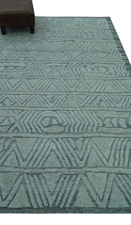 Modern Geometrical Silver and Gray Chevron Design Hand Carved wool Rug