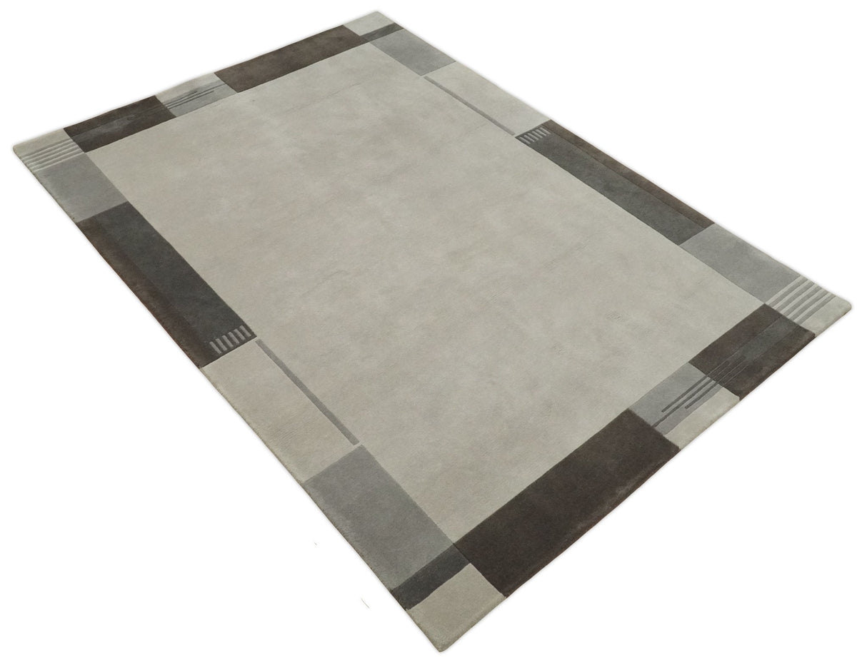 Modern Scandinavian 6x8 Silver and Gray Wool Hand Woven Area Rug