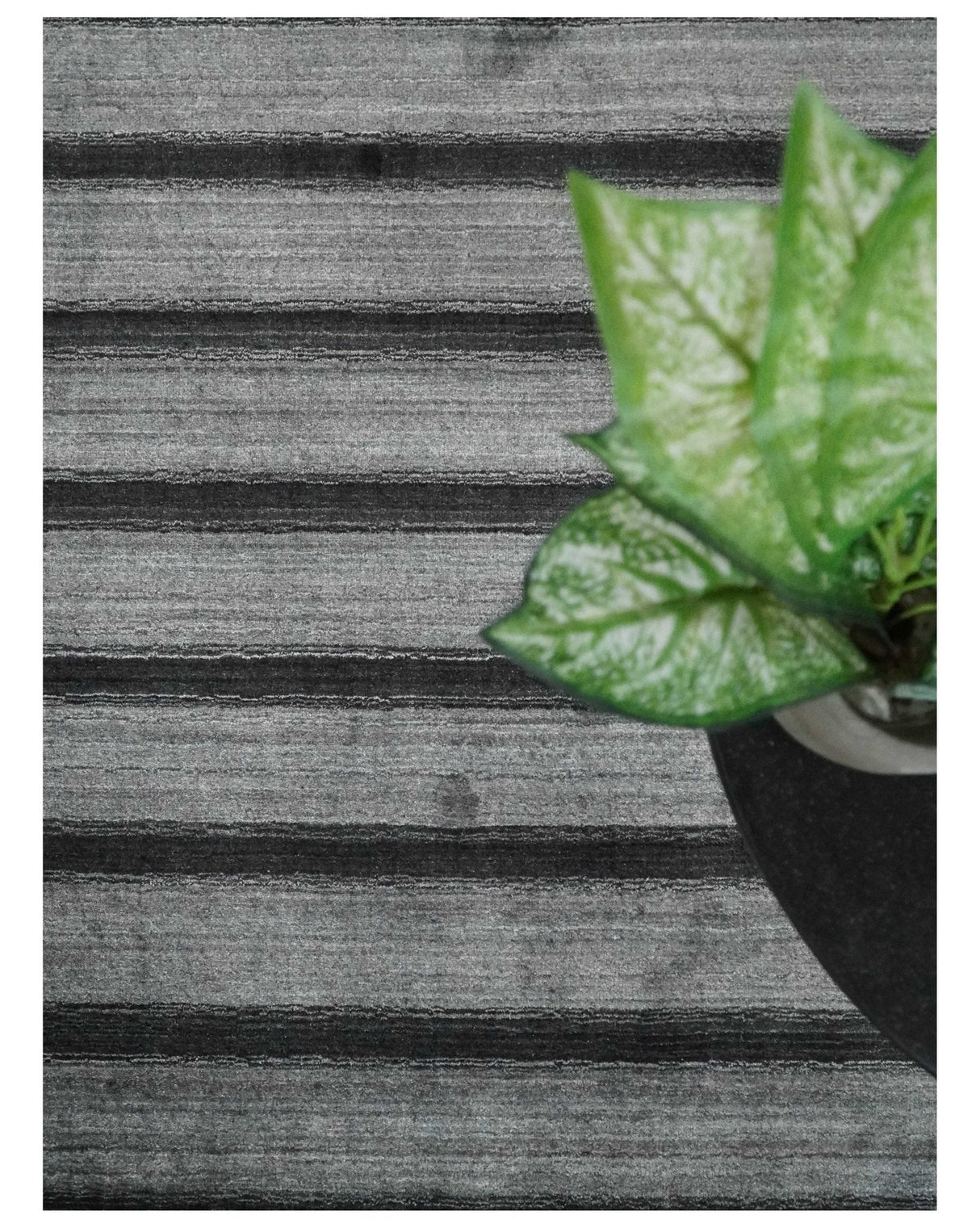 Modern Scandinavian Stripes Style 5x7 Silver and Gray Wool Hand Woven Area Rug