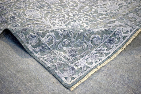 Modern Silver And Gray Hand Knotted Bamboo Silk 8x10 Area Rug