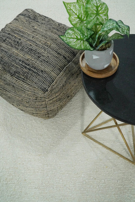 Modern Solid Design White Handwoven Wool Area Rug