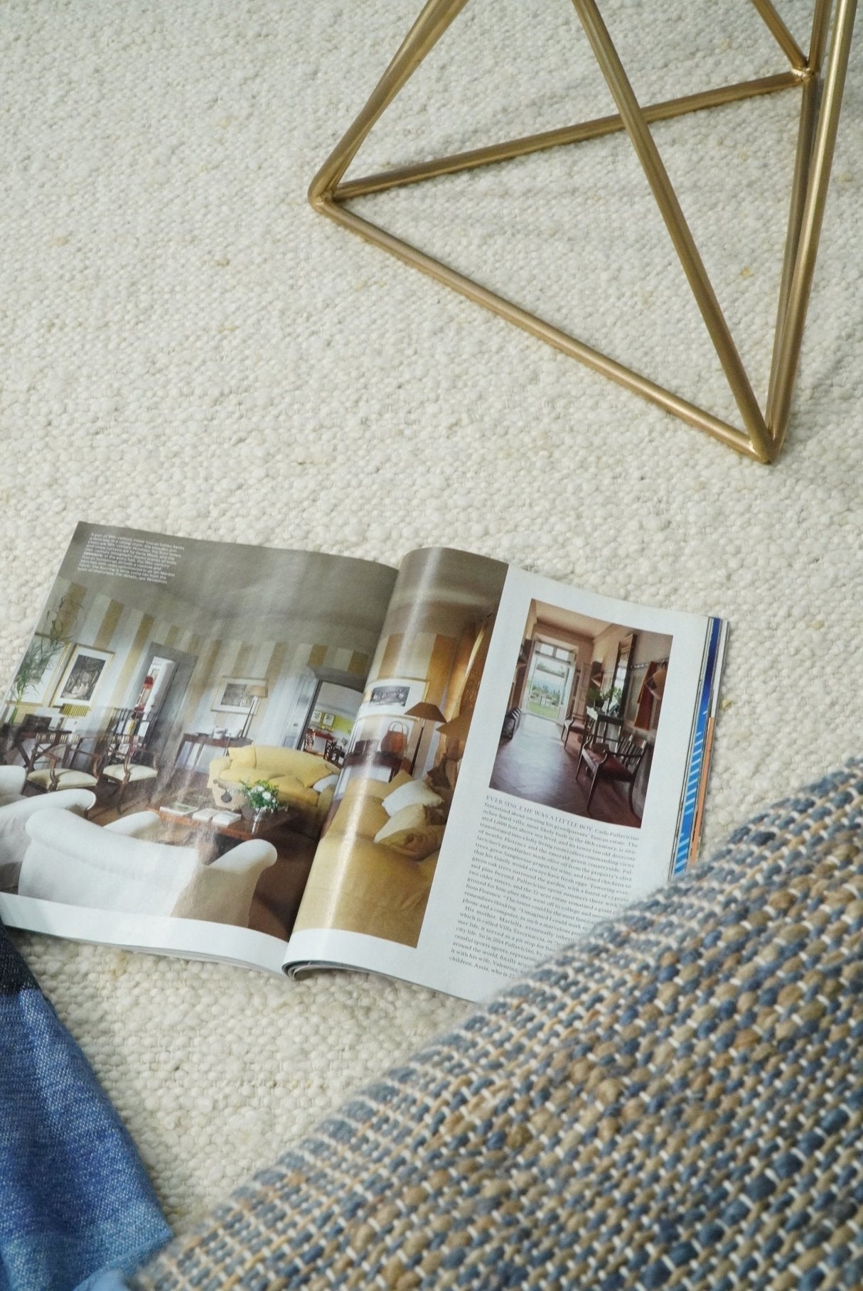 Modern Solid Design White Handwoven Wool Area Rug
